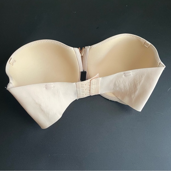 Victoria's Secret Very sexy multi-way nude bra 32DDD - Picture 4 of 9
